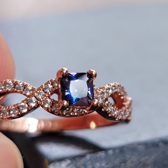 Rose Gold Plated Infinity Knot Ring with Simulated Sapphire - Size 10 - Picture 4 of 10